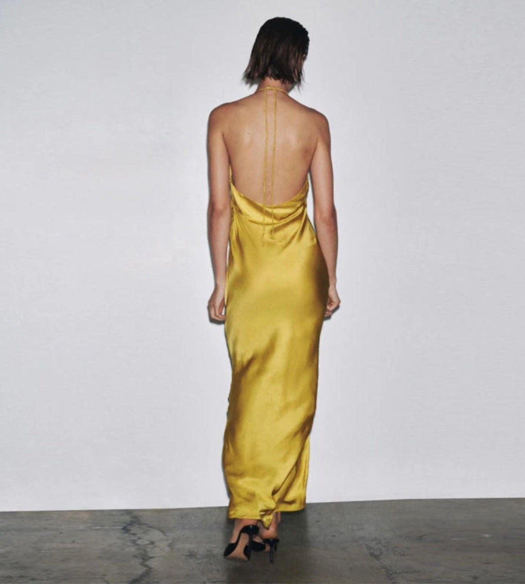 Vestido Feminino Dourado Solare