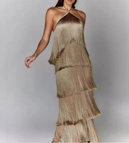 Vestido Longo Franjas Douradas Decote Halter Elegance